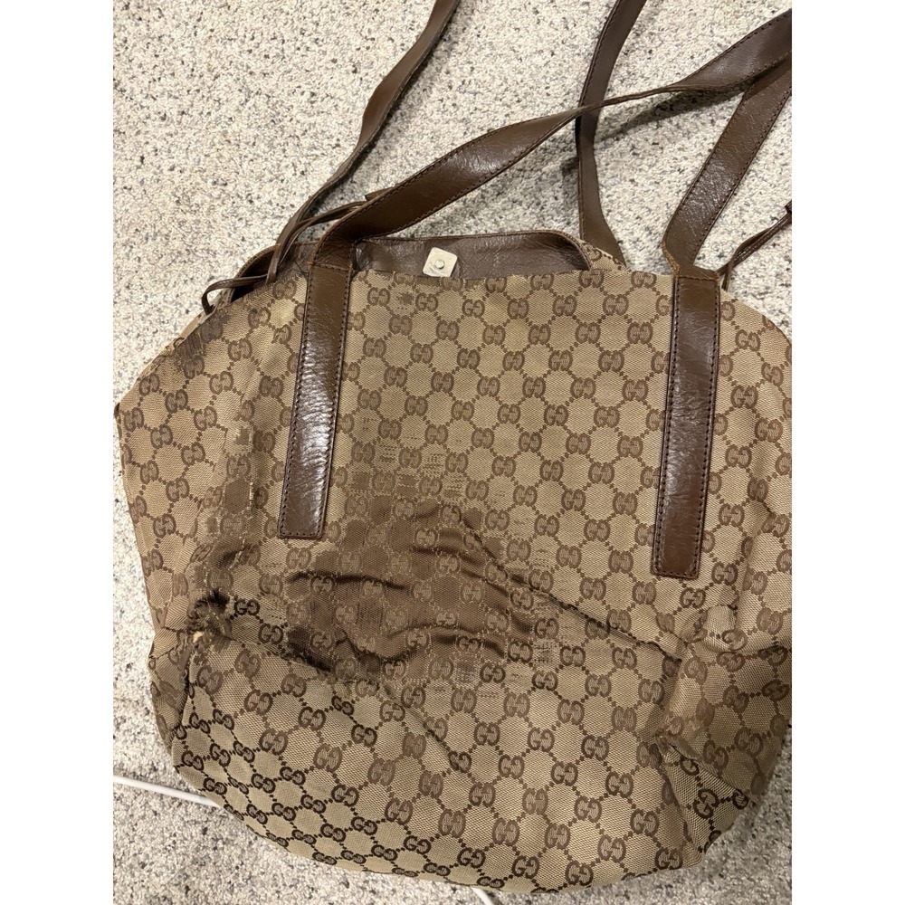 Large Gucci purse with visible wear and damage - For Scraps